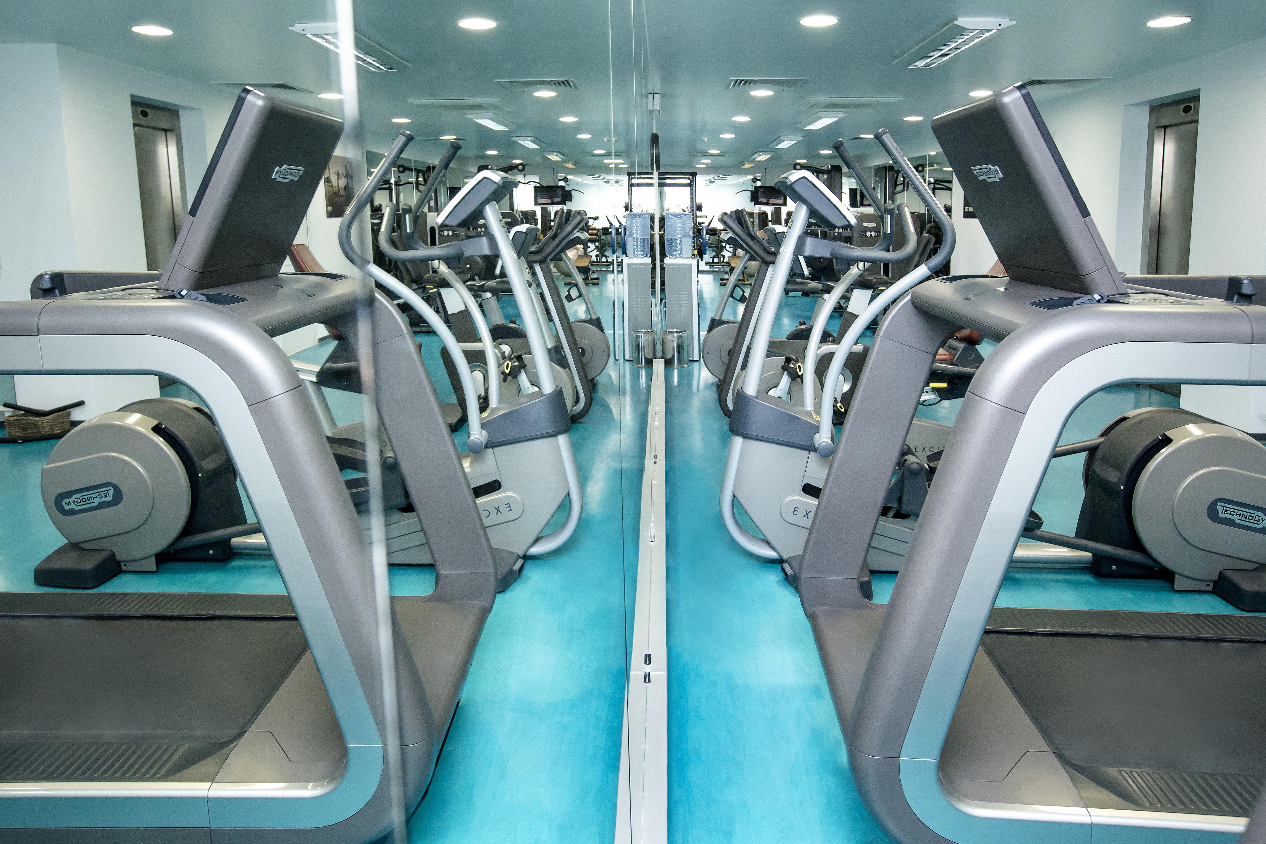 Kempinski Hotel Grand Arena Bansko Eksteriør billede The gym on board