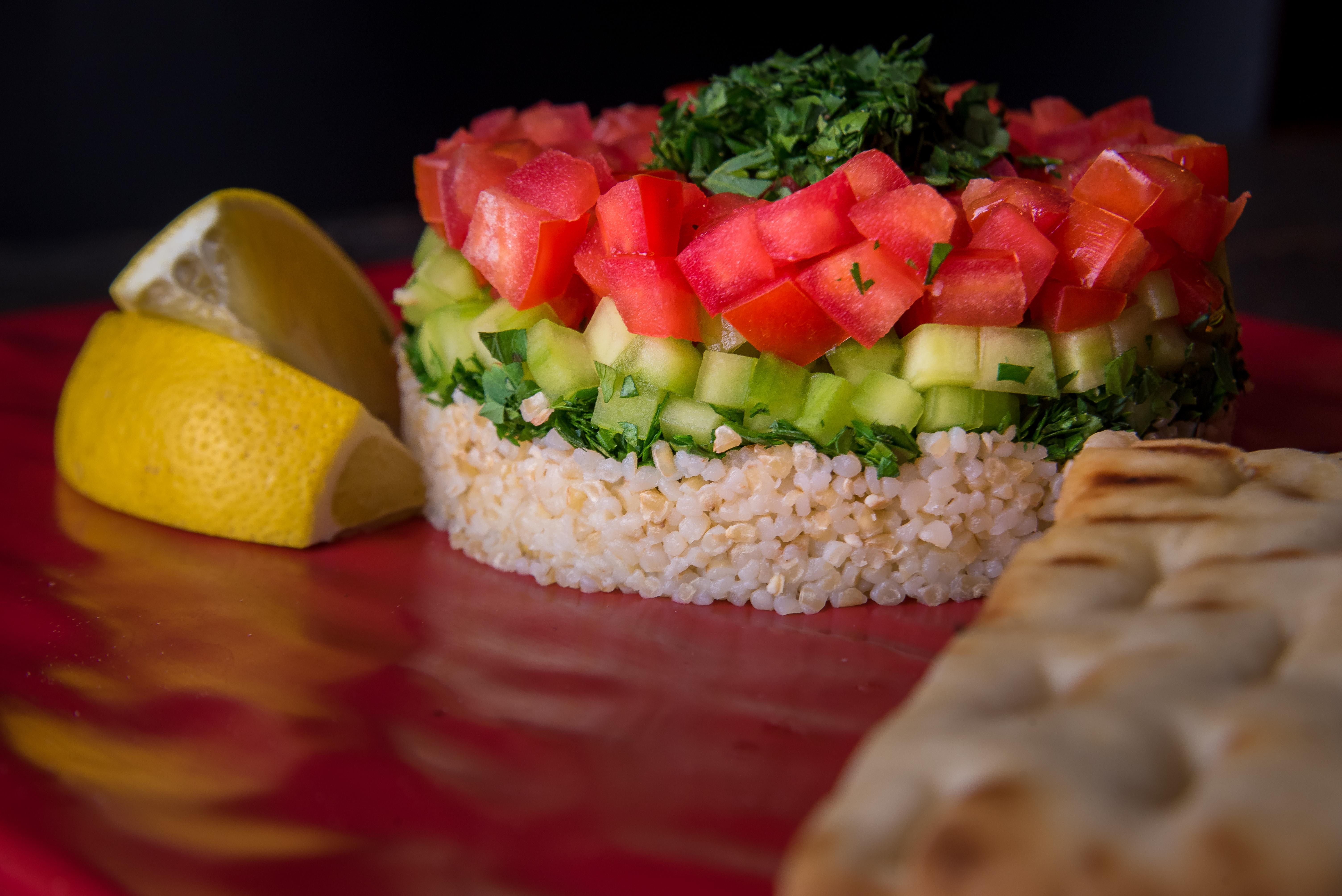 Kempinski Hotel Grand Arena Bansko Eksteriør billede A sushi cake