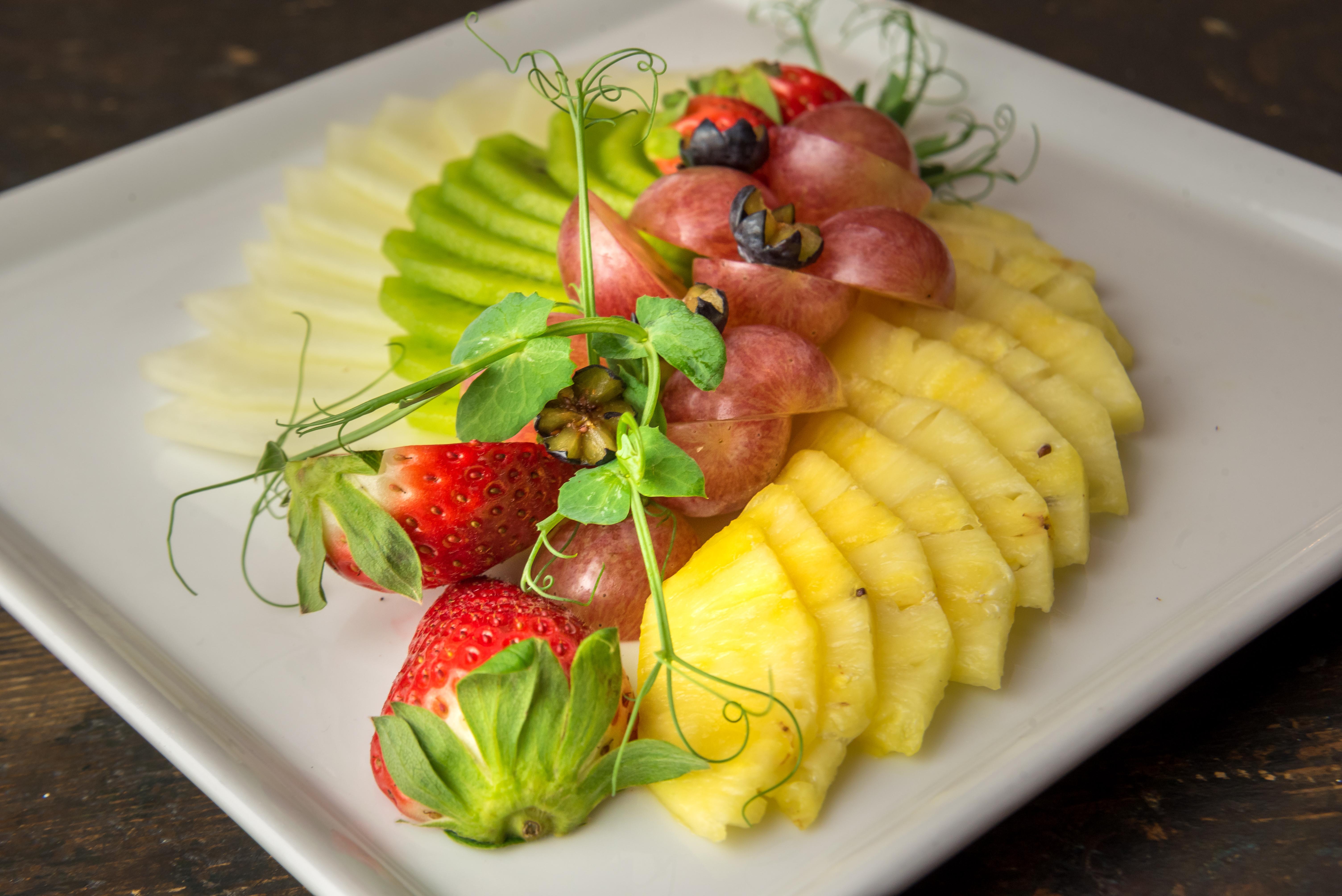 Kempinski Hotel Grand Arena Bansko Eksteriør billede Fruit salad